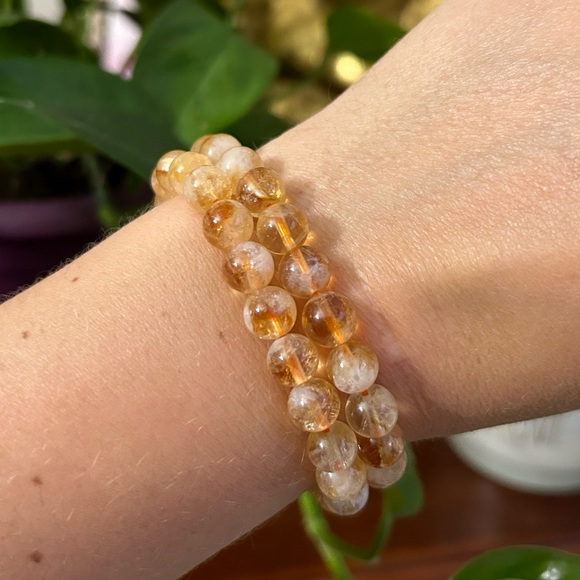 Citrine 8mm crystal bracelet on elastic - Picture 3 of 3